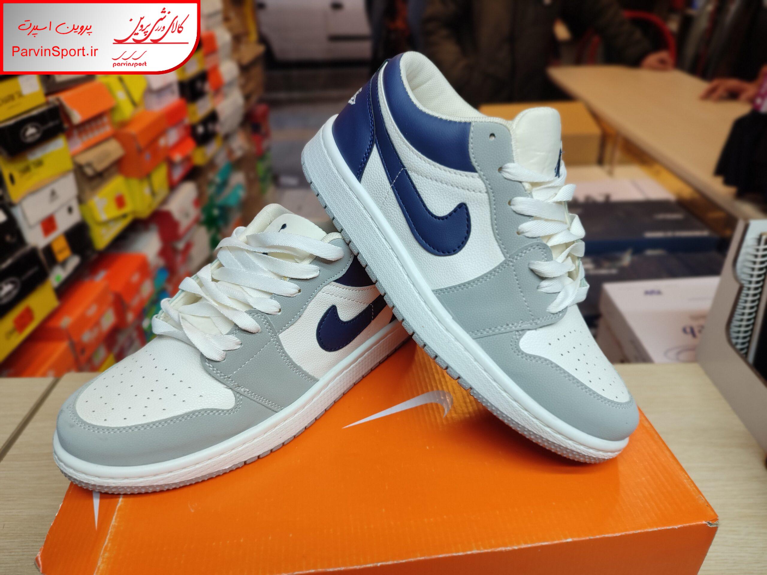 کفش پیاده روی طرح نایک مدل جردن رنگ طوسی سرمه ای - Image 4