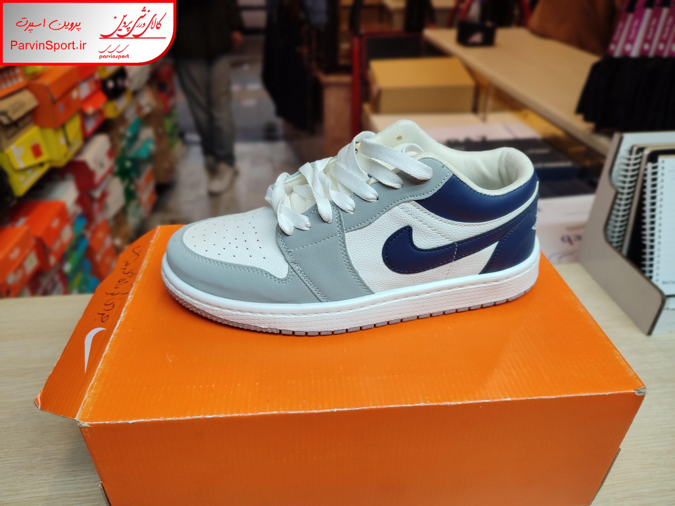 کفش پیاده روی طرح نایک مدل جردن رنگ طوسی سرمه ای - Image 2